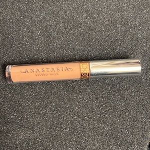 🛍️NWT Anastasia Beverly Hills “naked” liquid lipstick!FULL SIZE